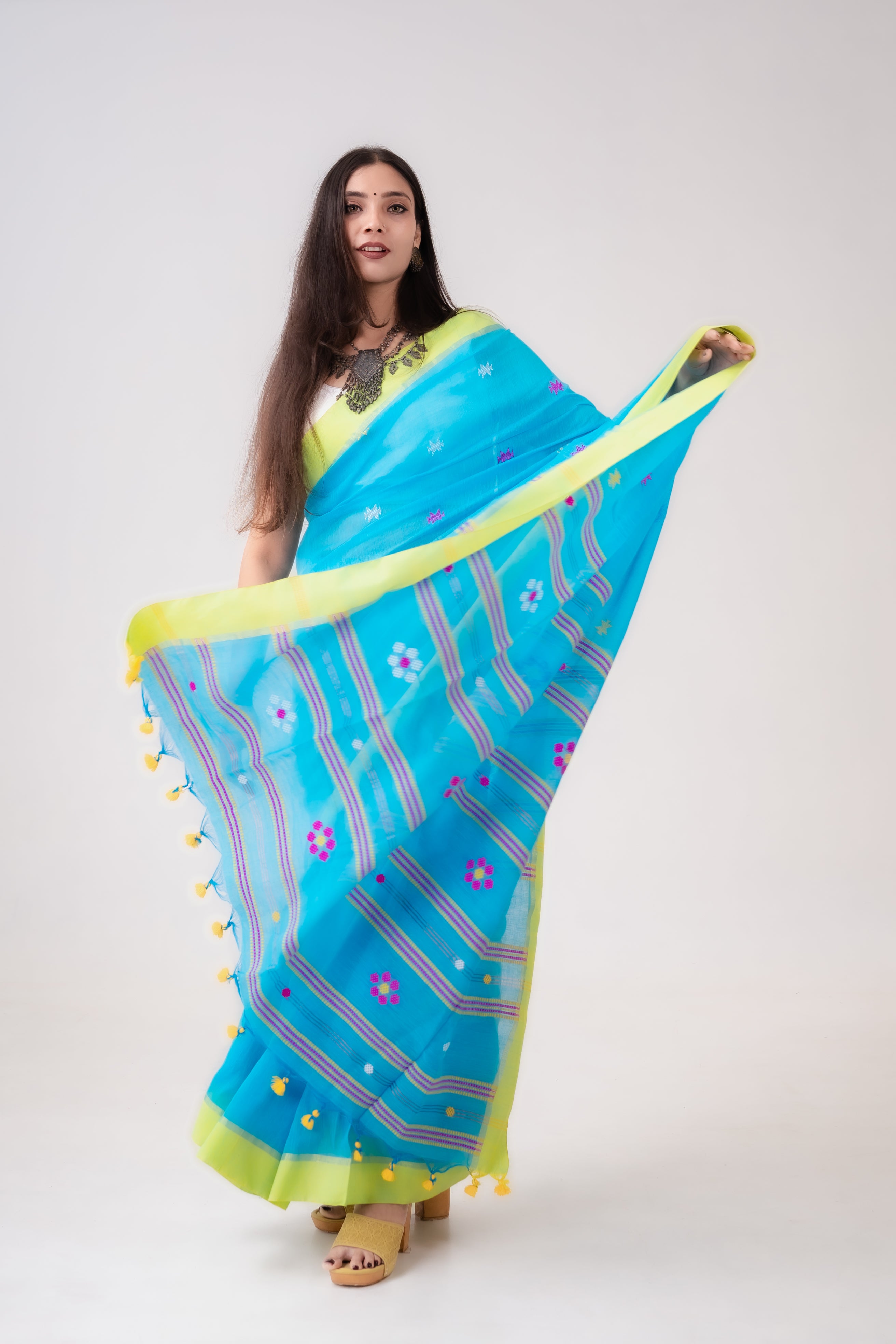 Aqua Raas Cotton Handloom Saree