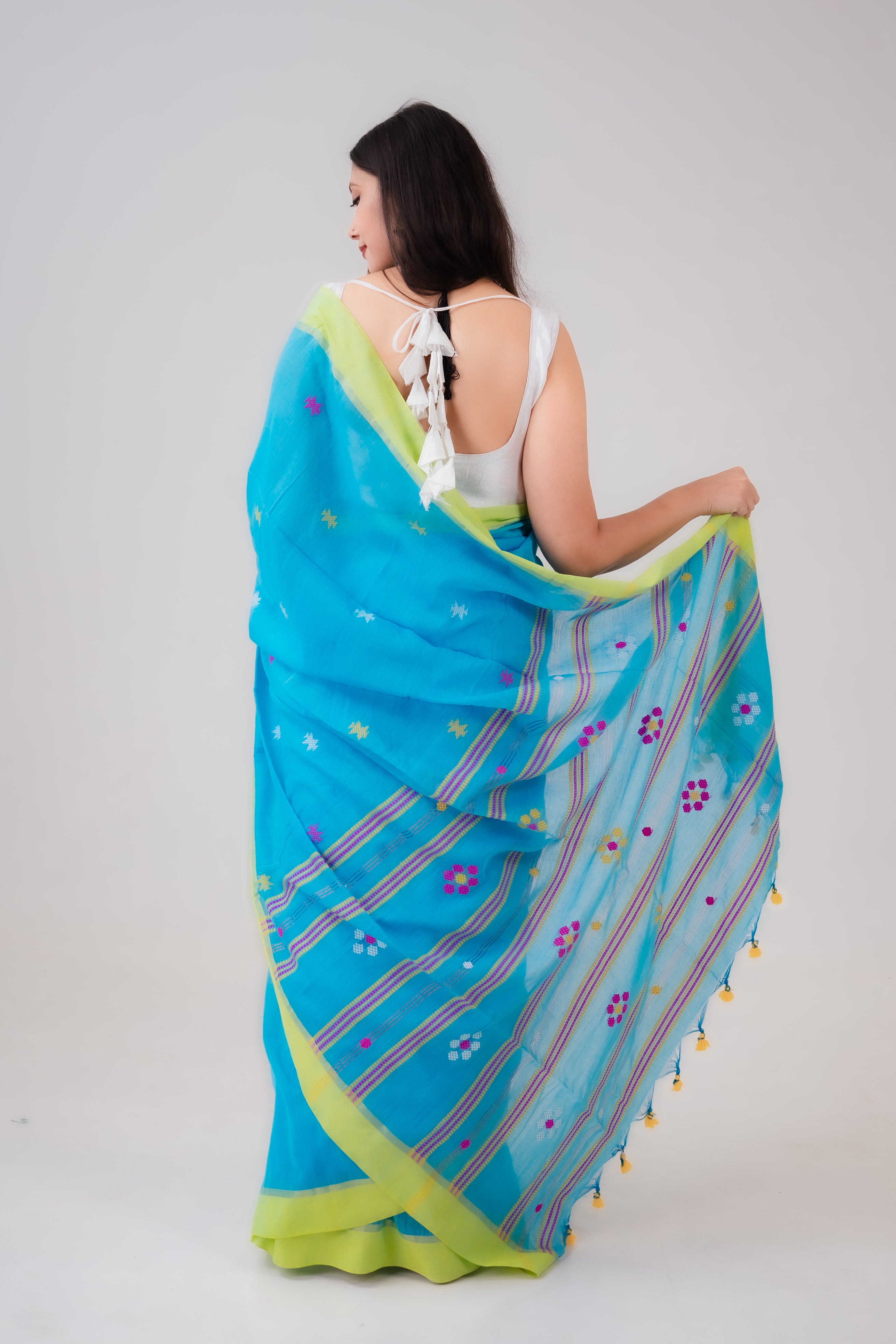 Aqua Raas Cotton Handloom Saree