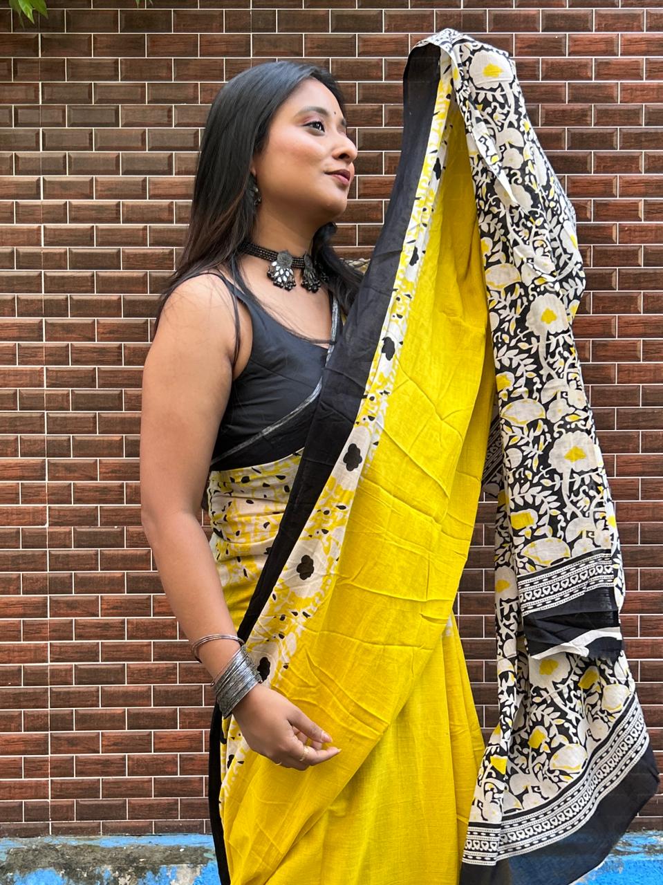 Zahra Mul Mul Saree