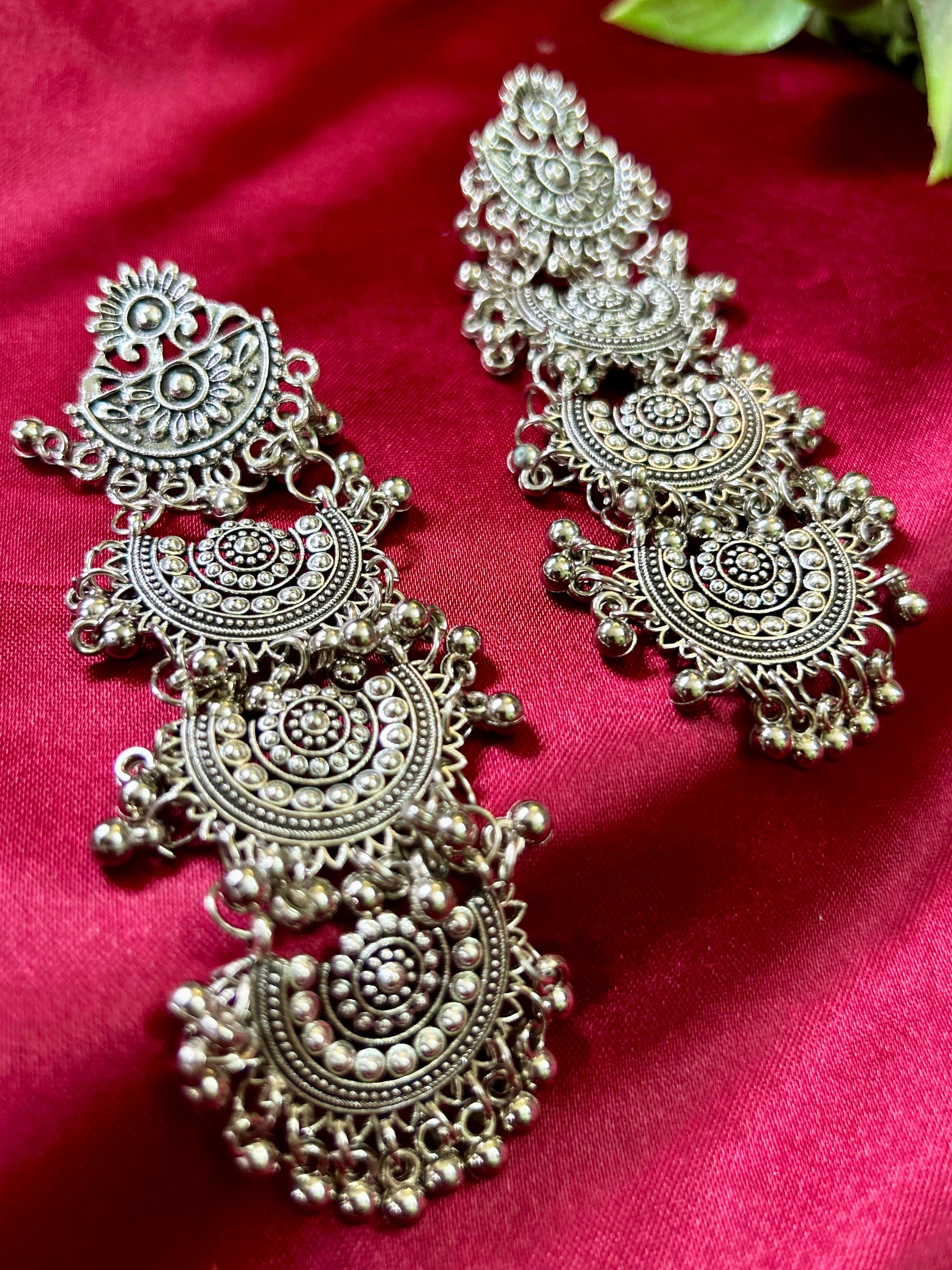 Elara Serene Trail Earrings