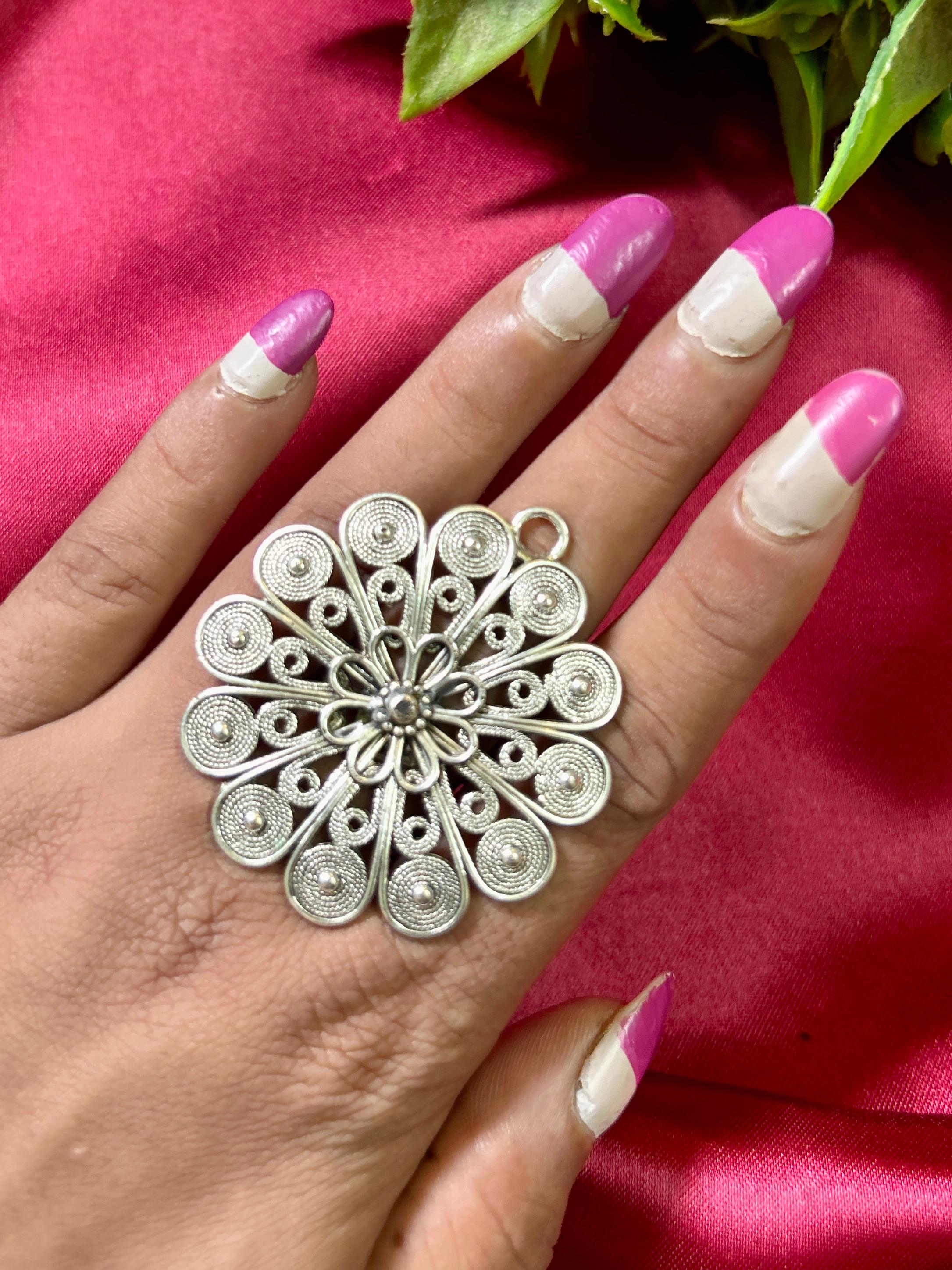 Bloom Royale Oxidised Finger Ring