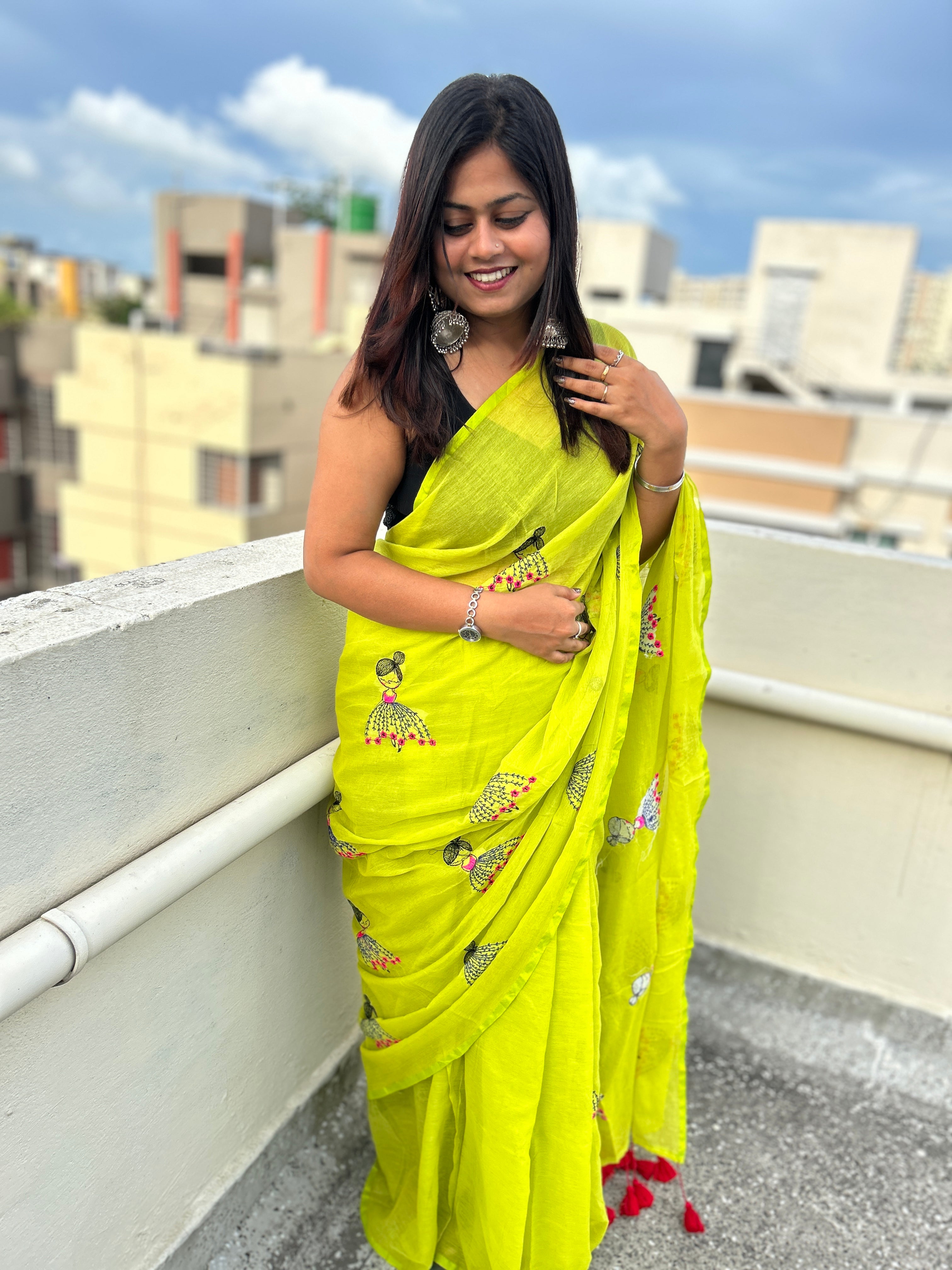 Hue Muse Mul Mul Saree