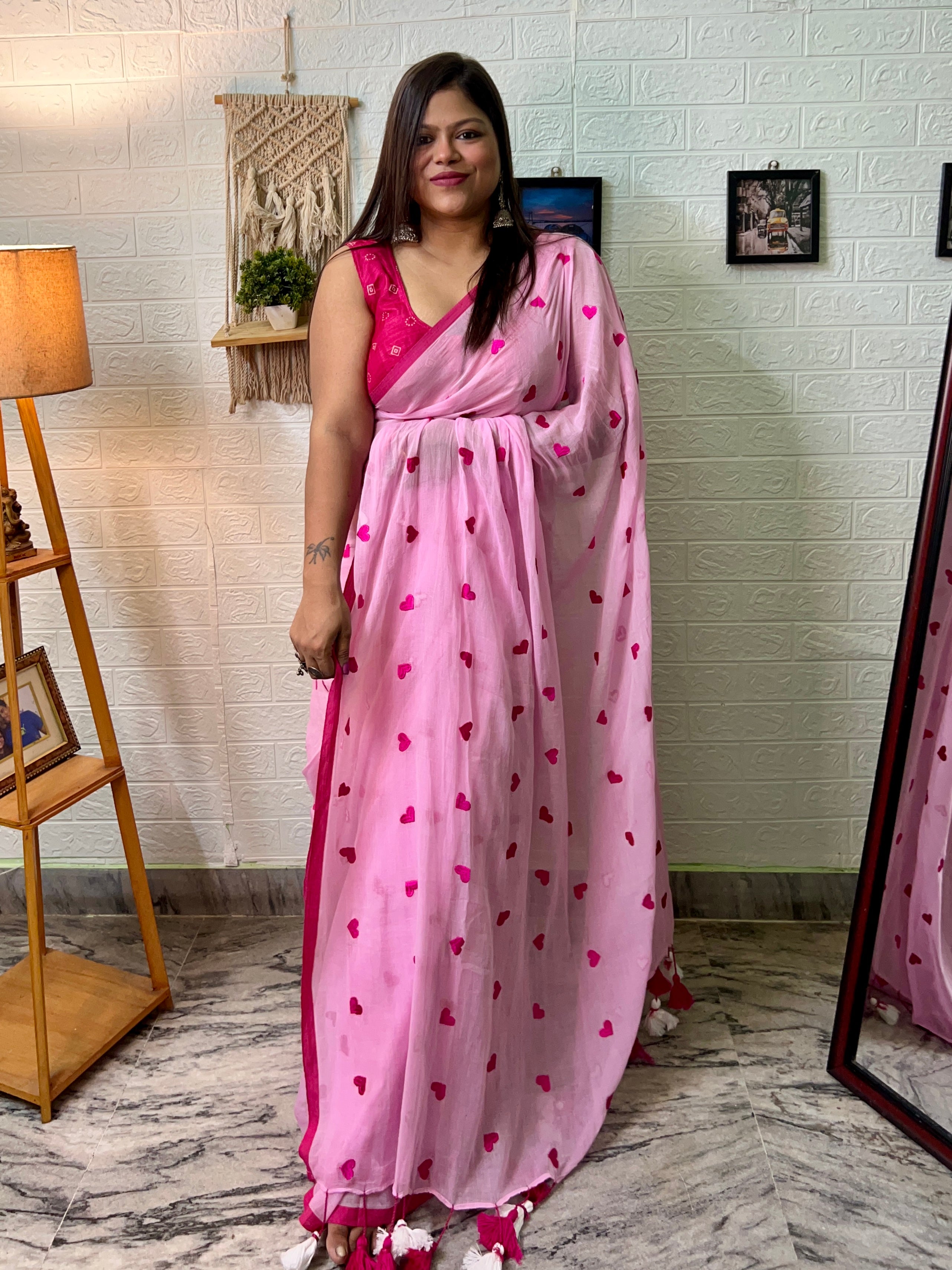 Pink Pop Featherlight Mulmul Saree
