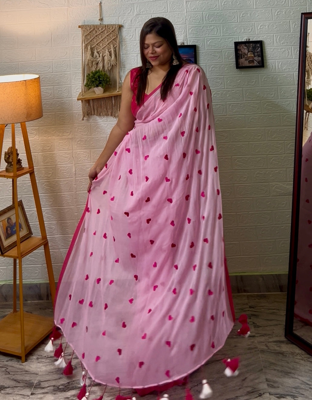 Pink Pop Featherlight Mulmul Saree