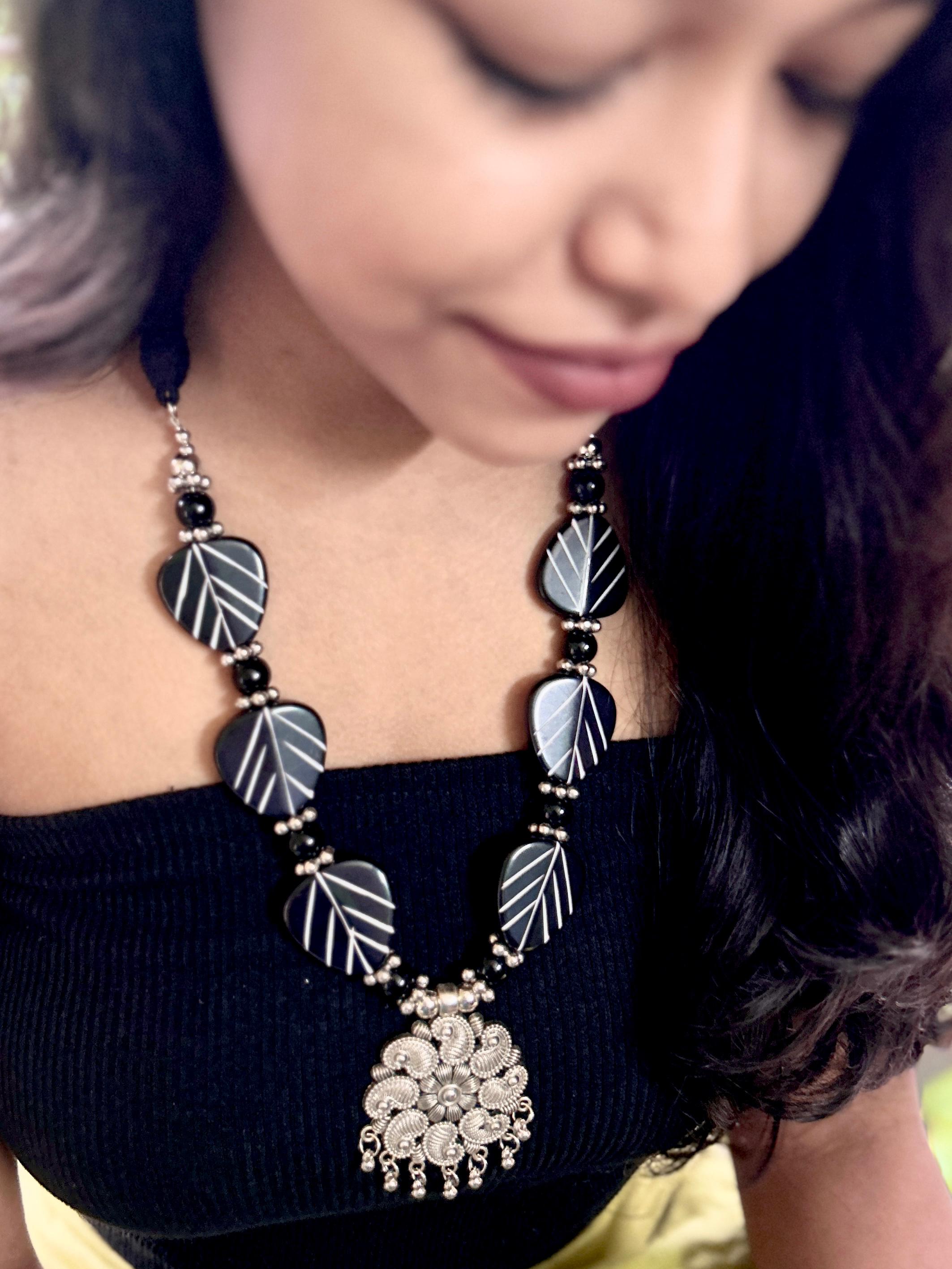 Onyx Silver Beads Necklace